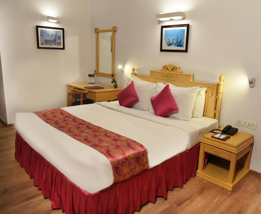 כלכותה Golden Parkk Hotel מראה חיצוני תמונה