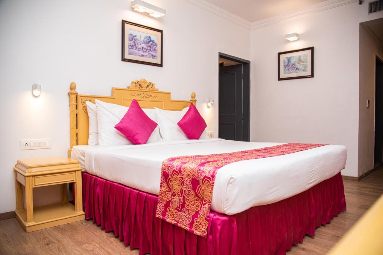 כלכותה Golden Parkk Hotel מראה חיצוני תמונה