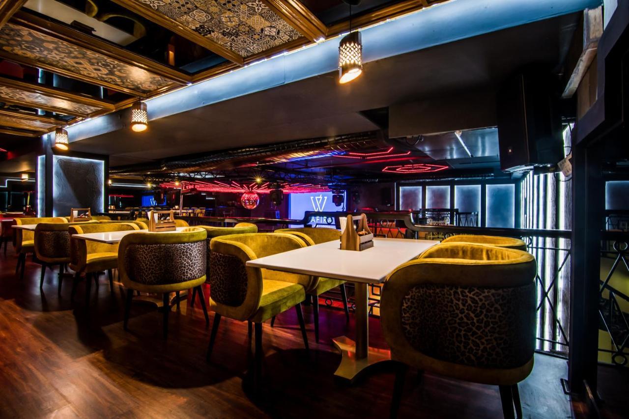 כלכותה Golden Parkk Hotel מראה חיצוני תמונה