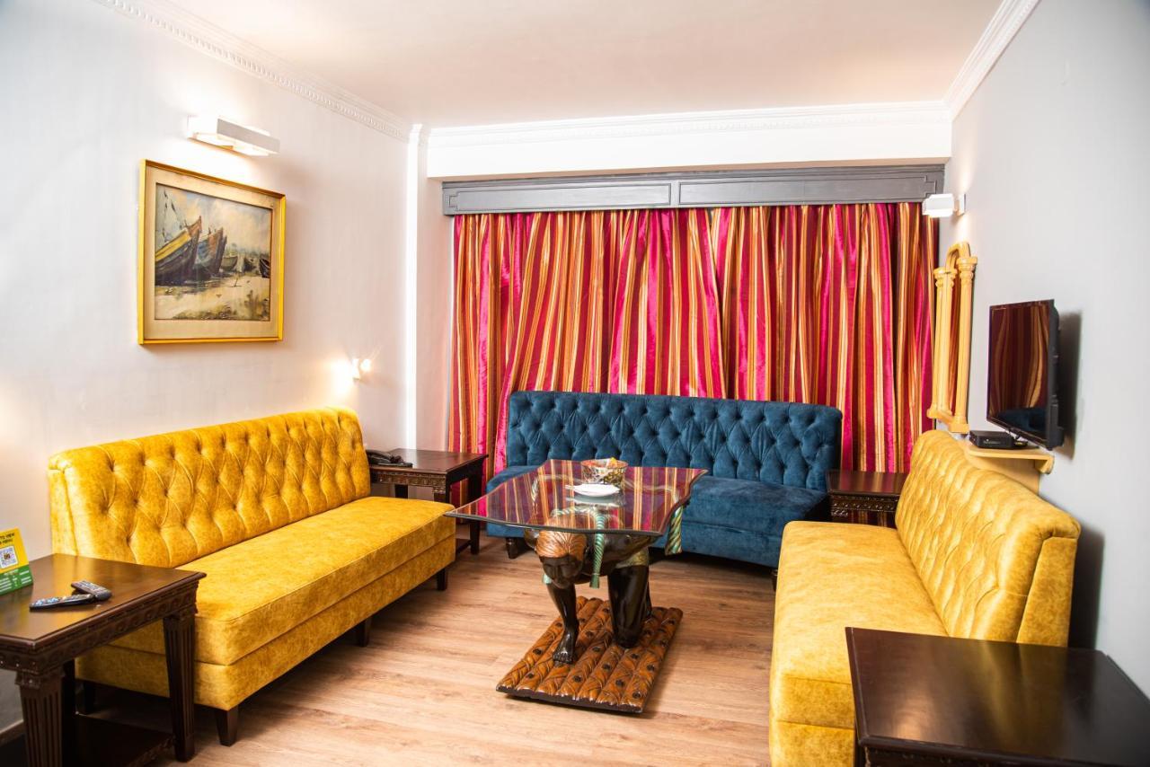 כלכותה Golden Parkk Hotel מראה חיצוני תמונה