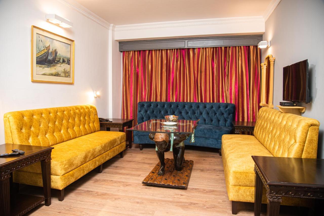 כלכותה Golden Parkk Hotel מראה חיצוני תמונה
