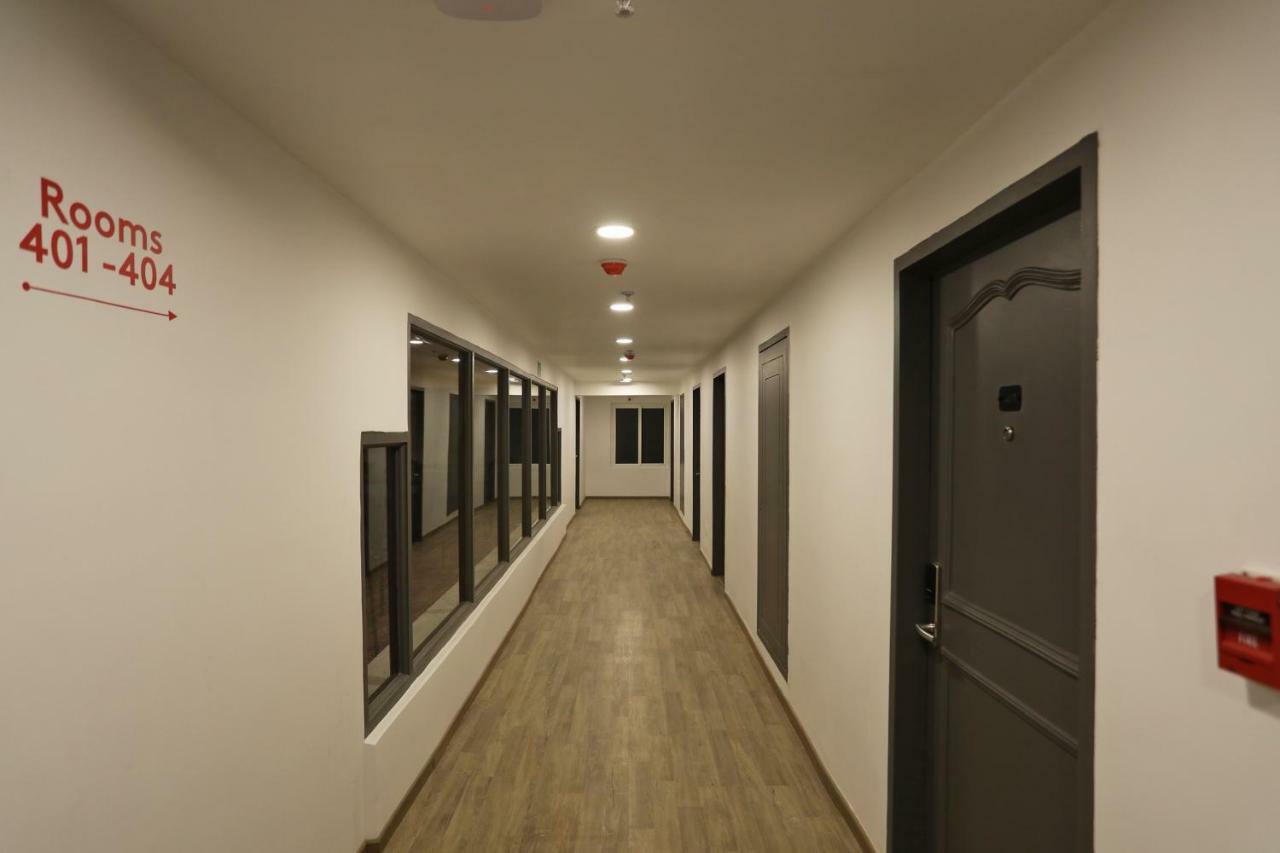 כלכותה Golden Parkk Hotel מראה חיצוני תמונה
